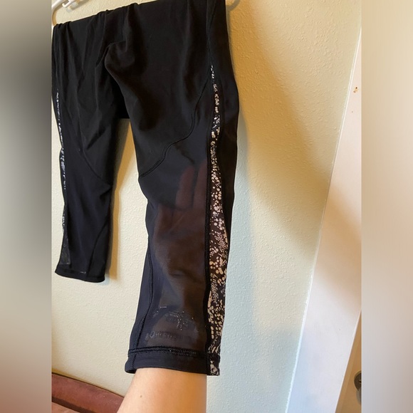 LuLuLemon Leggings - Picture 2 of 2